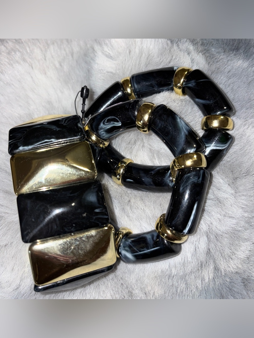 Very pretty Elegant Black and Gold Stretch Bracelet Set - Women Jewelry